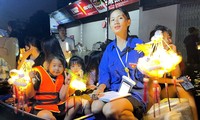  ‘Đột nhập&apos; khu bếp nấu hàng nghìn suất ăn thiện nguyện ở vùng lũ Hà Nội 第21张