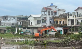  ‘Đột nhập&apos; khu bếp nấu hàng nghìn suất ăn thiện nguyện ở vùng lũ Hà Nội 第23张