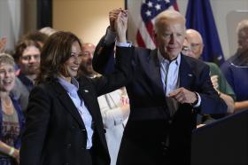 Ông Biden lần đầu vận động tranh cử cùng bà Harris  第1张