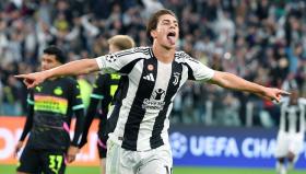 Juventus thắng đậm trong ngày trở lại Champions League