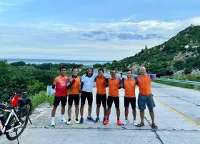 Nhóm CEO đạp xe 550 km đến Nha Trang chạy VnExpress Marathon  第3张