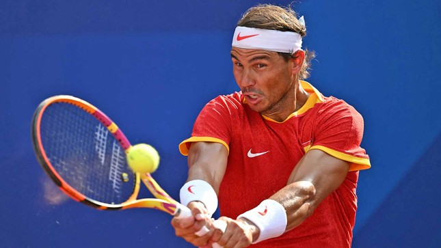  &apos;Vua đất nện&apos; Rafael Nadal tuyên bố giải nghệ 