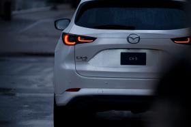 Mazda CX-5 - mẫu SUV sang trọng giá từ 749 triệu đồng