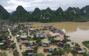 Đồng bào dân tộc Ma Coong ở xã này của Quảng Bình nuôi trâu, nuôi bò, có nhà mua được ô tô