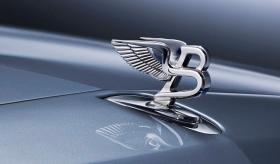 Logo trên xe Bentley có thể bay lên như flycam